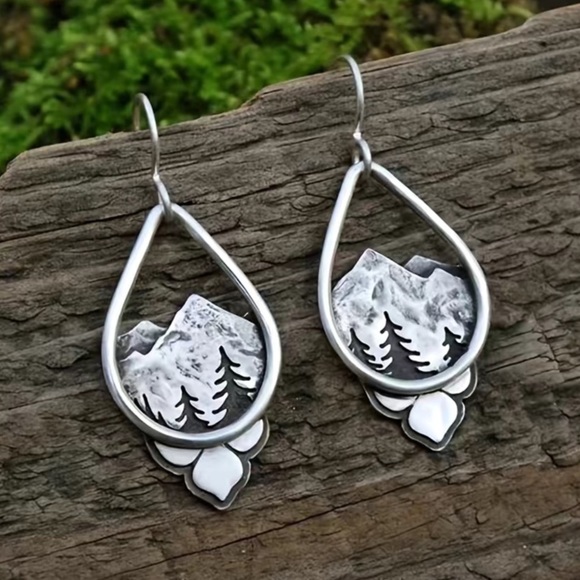 Mountain range silver earrings - Picture 3 of 4